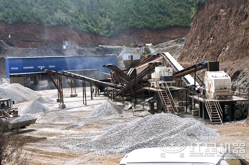 制砂設備生產現場，反擊破搭配制砂機，破碎軟料